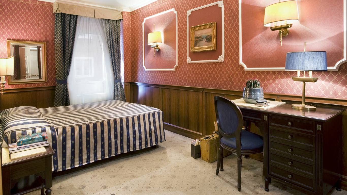 hotel-del-corso-rome-rooms-17